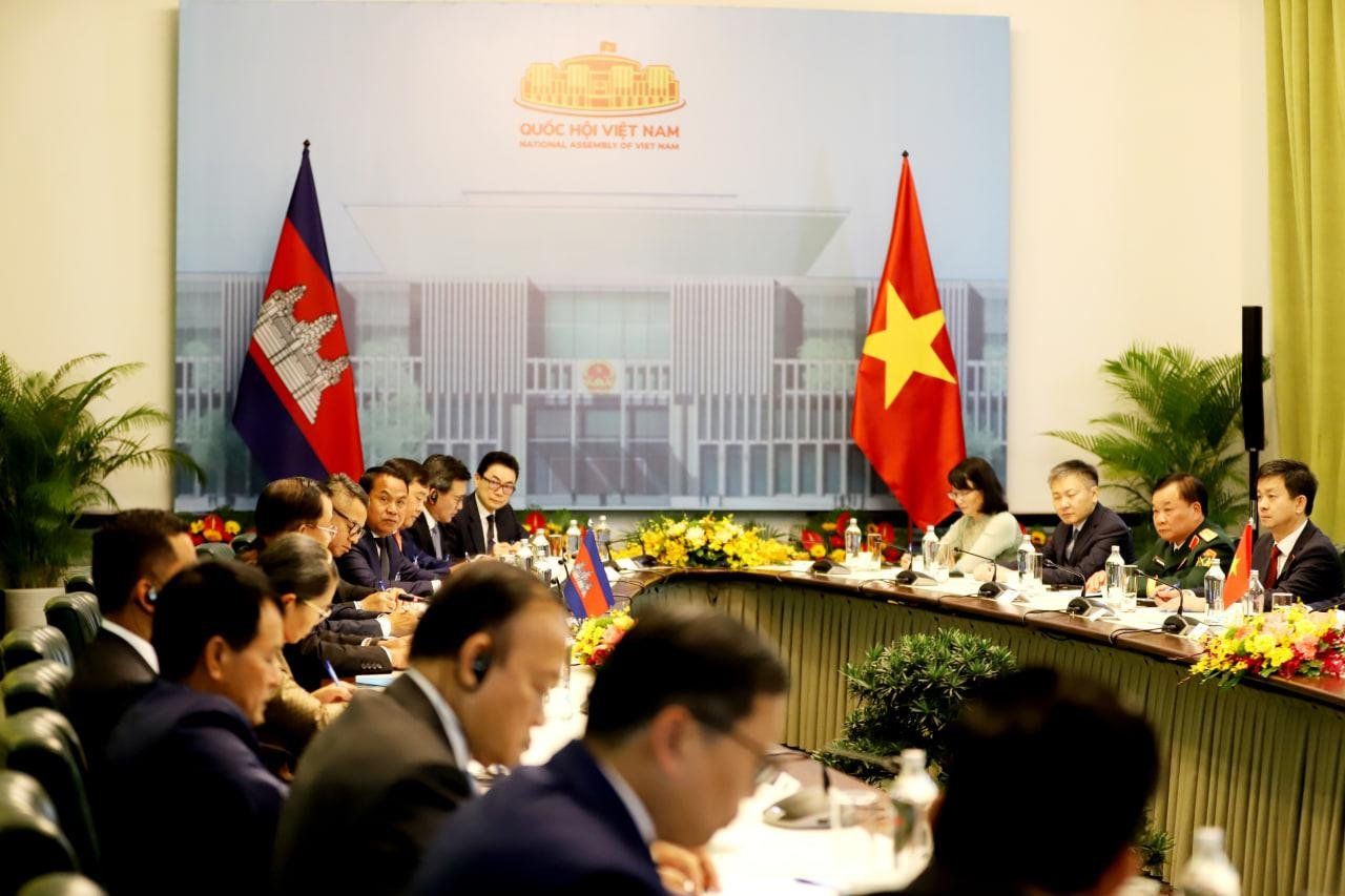Cambodia and Vietnam Strengthen Bilateral Relations