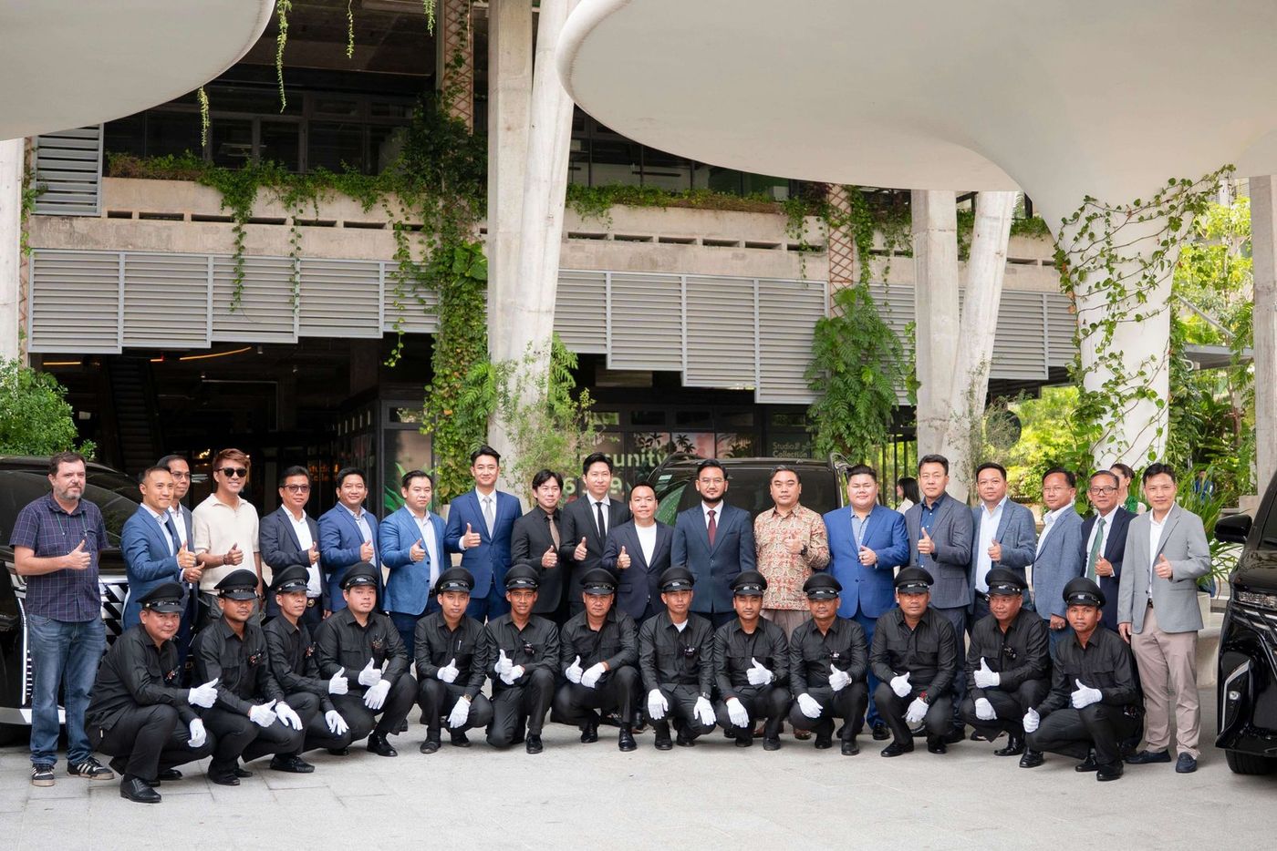 Grab Partners with Executive Auto to Elevate Ride Experience with High-End Vehicles